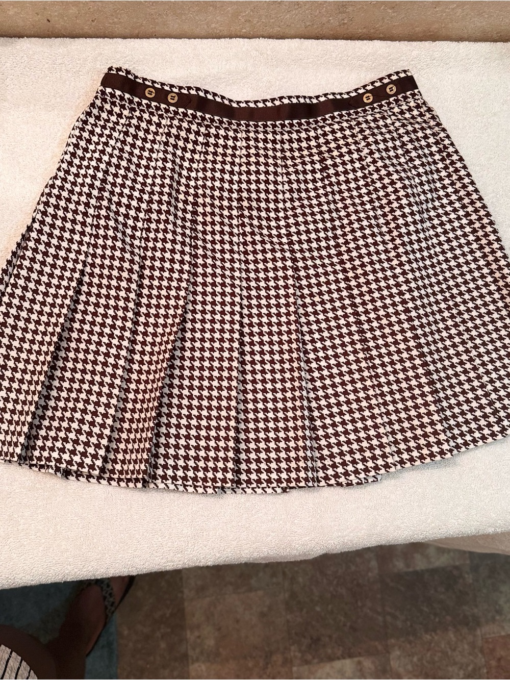 Vintage Tail Brown and White Tennis Houndstooth Pleated Skirt